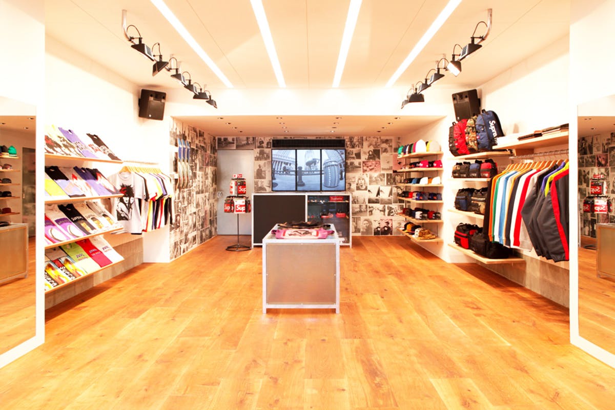 supreme clothing near me